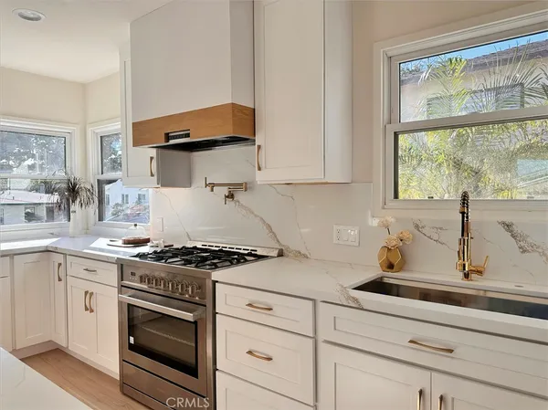 $8,500 | 1318 South Helberta Avenue, Redondo Beach, CA 90277