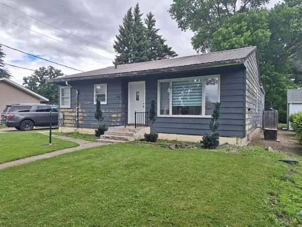 $70,000 | 326 Madison Avenue, Neche, ND 58265