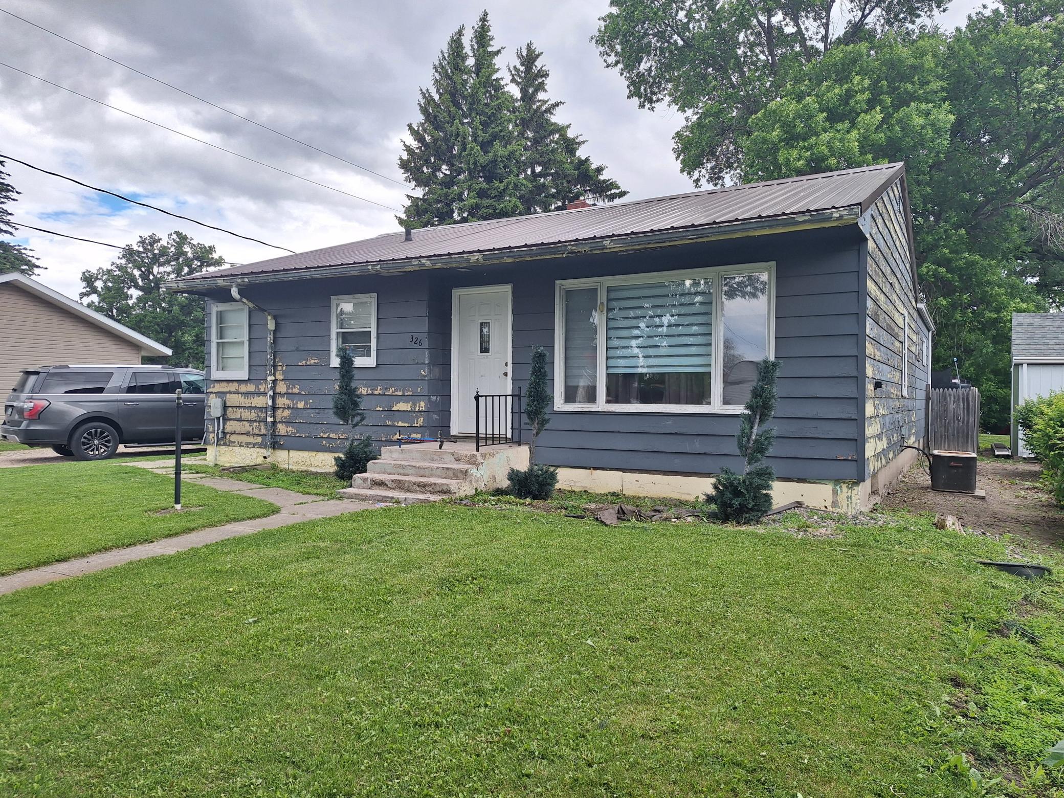 326 Madison Avenue Neche, ND 58265 - Photo 1 of 11