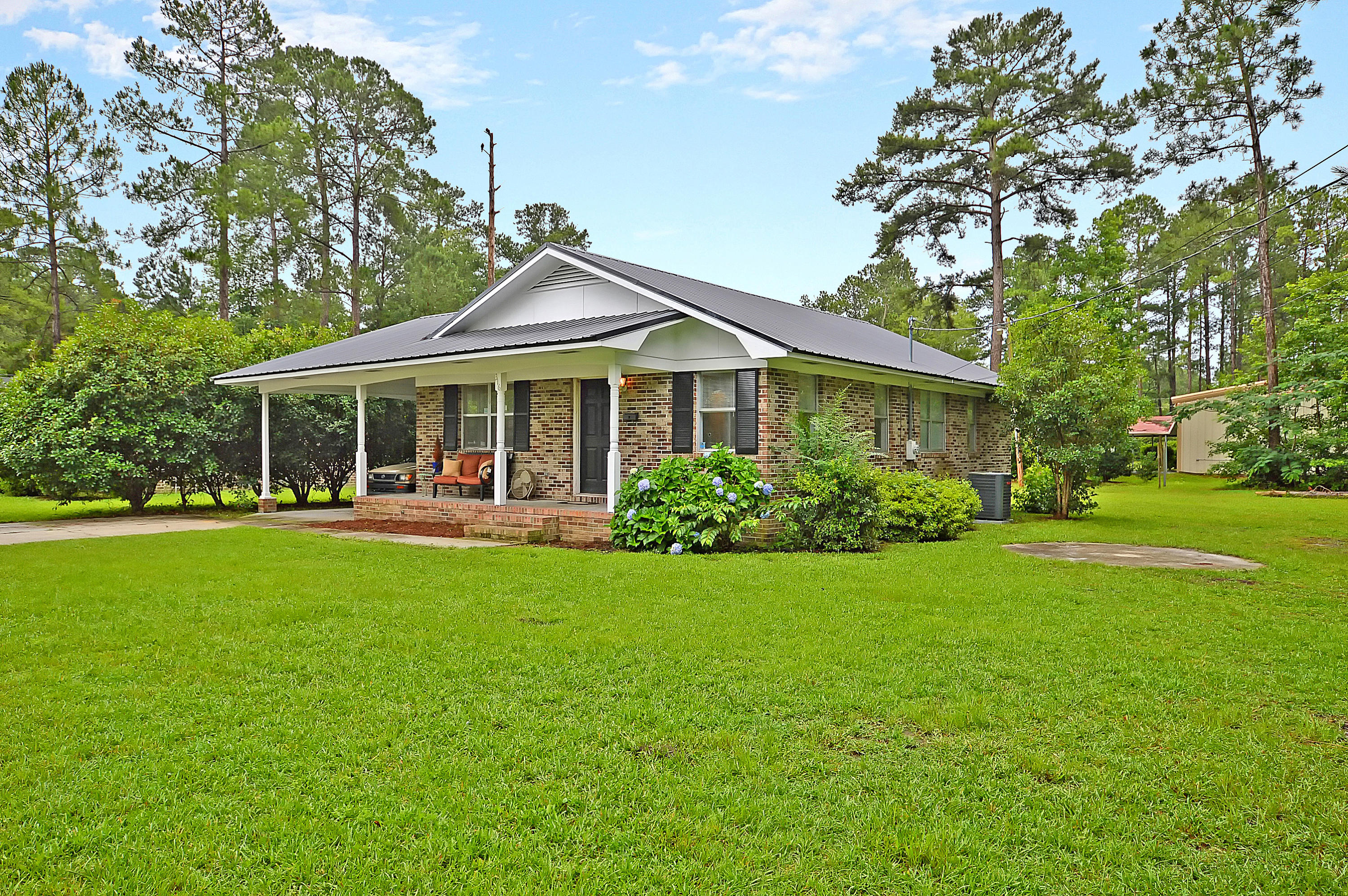 316 Pine Needle Road Walterboro, SC 29488 - Photo 5 of 21 DSC_0025 copy
