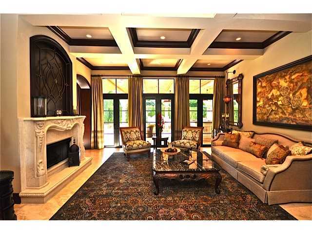 484 Areca Palm Road Boca Raton, FL 33432 - Photo 4 of 26 Living Room