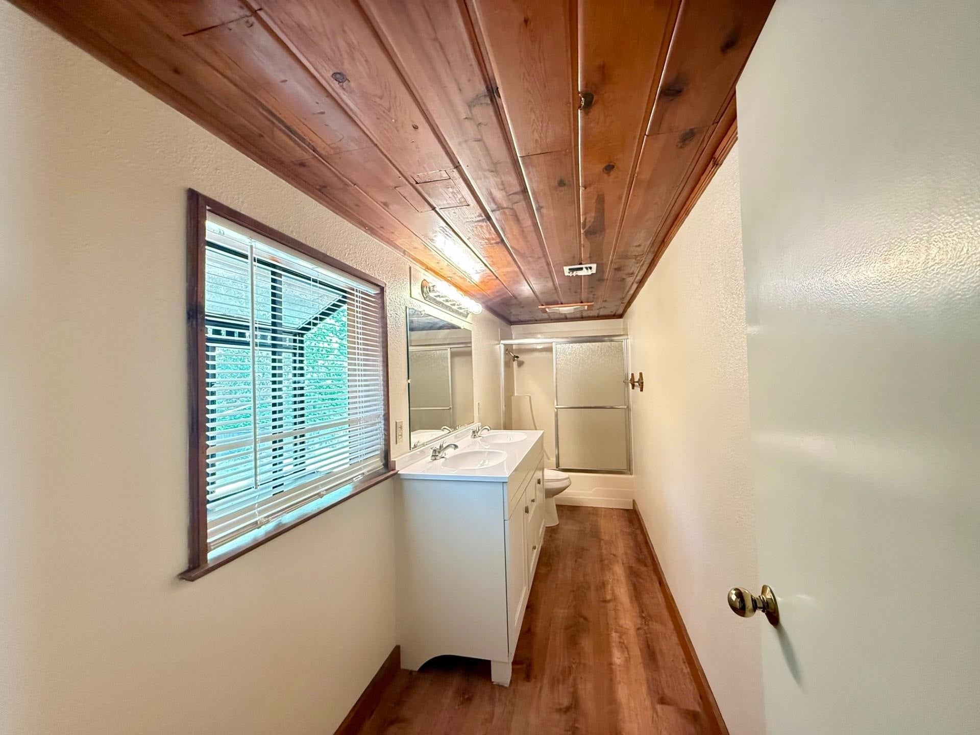 814 Curly Jack Road Happy Camp, CA 96039 - Photo 20 of 49 Gallery Image 20