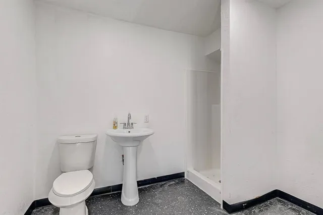 $174,990 | 325 Teakwood Avenue, Streetman, TX 75859