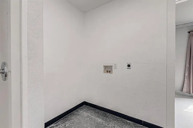 $174,990 | 325 Teakwood Avenue, Streetman, TX 75859