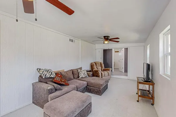 $159,990 | 325 Teakwood Avenue, Streetman, TX 75859
