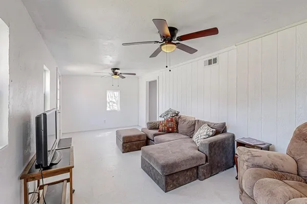 $159,990 | 325 Teakwood Avenue, Streetman, TX 75859