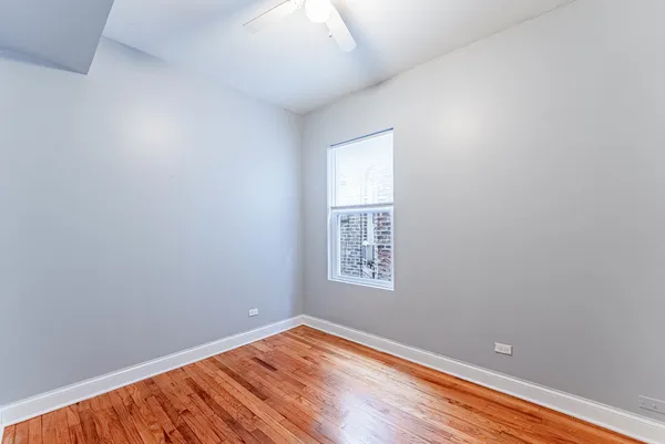 $1,800 | 163 North Lockwood Avenue, Unit 2, Chicago, IL 60644