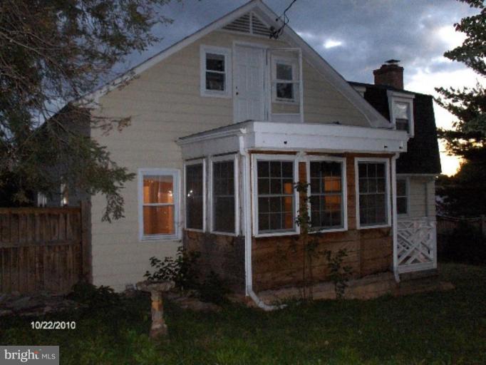 910 Walnut Street Frederick, MD 21703 - Photo 2 of 15 Exterior #2