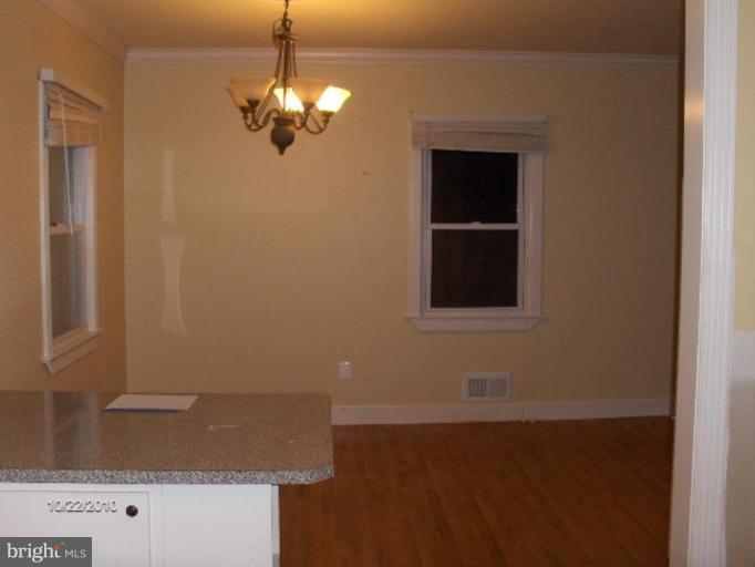 910 Walnut Street Frederick, MD 21703 - Photo 8 of 15 Dining Area