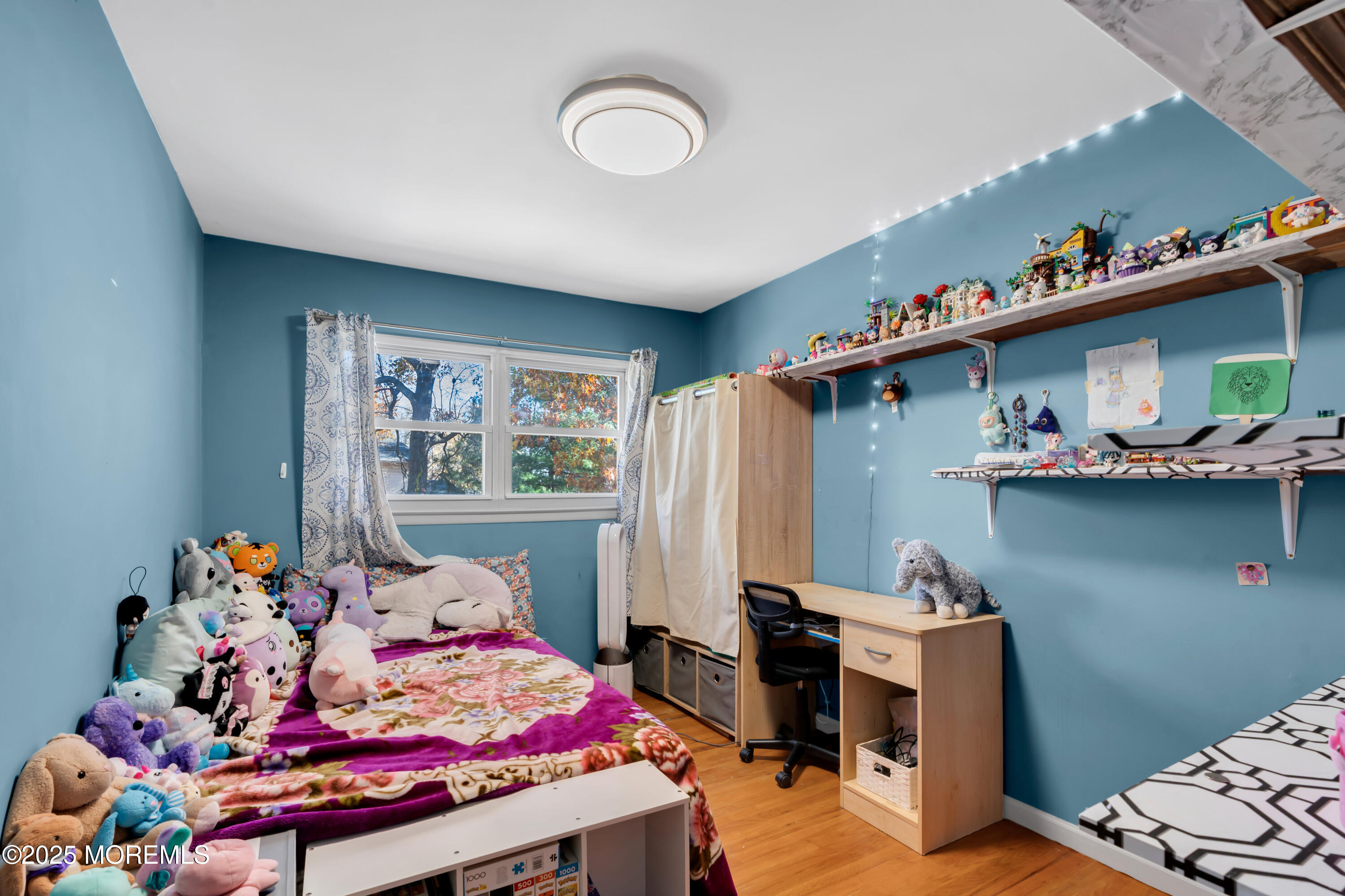 95 Marginal Road Jackson, NJ 08527 - Photo 13 of 24 a room with toys and wooden floor
