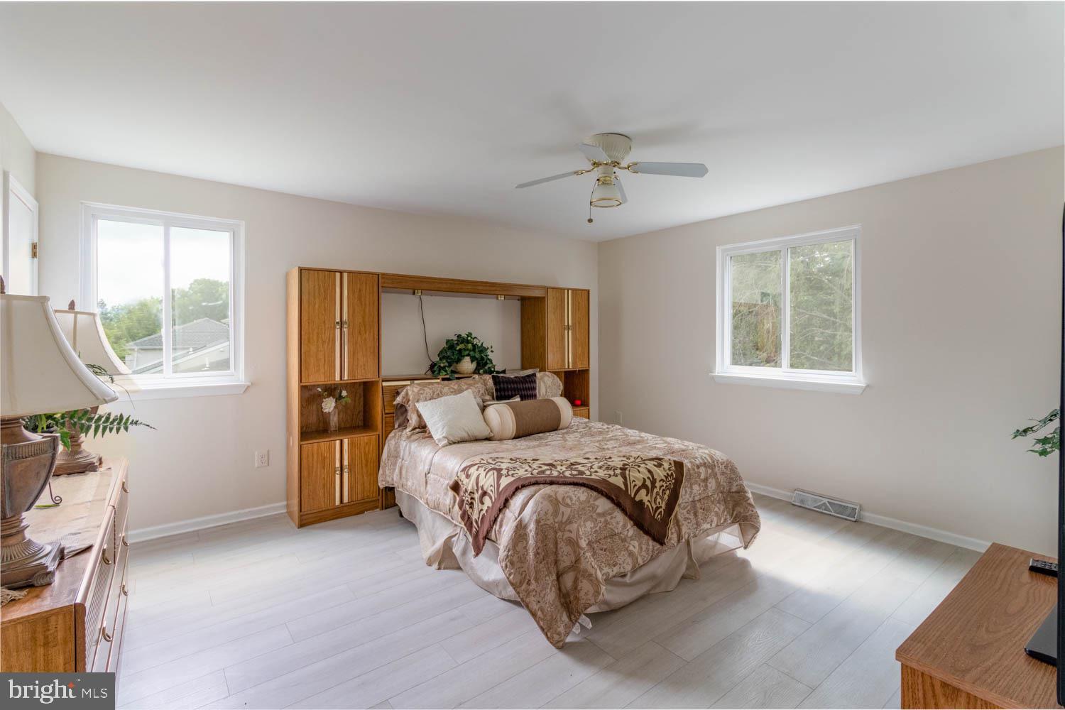 937 Caledonia Street Philadelphia, PA 19128 - Photo 19 of 35