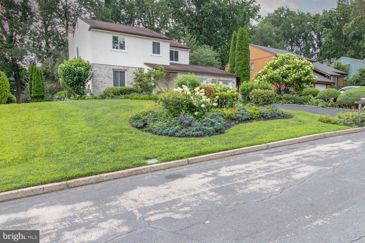 937 Caledonia Street Philadelphia, PA 19128 - Photo 3 of 35 Beautiful gardens
