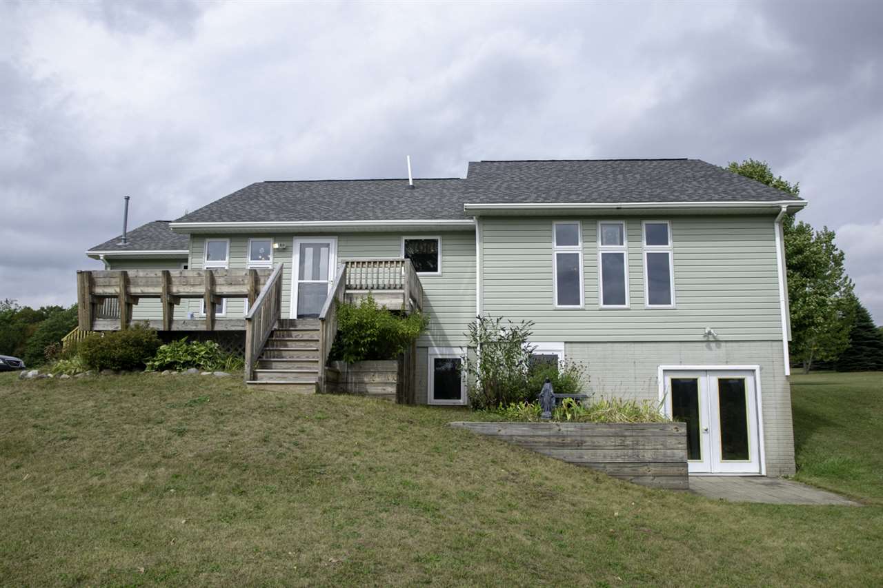 7302 East Birch Point Road Traverse City, MI 49684 - Photo 36 of 50 1867305-35.JPG