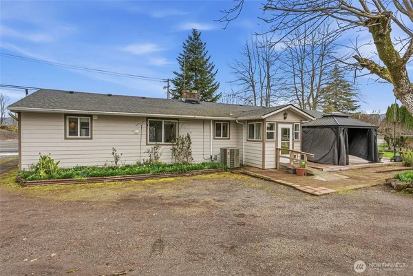 $454,900 | 1935 Westside Highway, Kelso, WA 98626