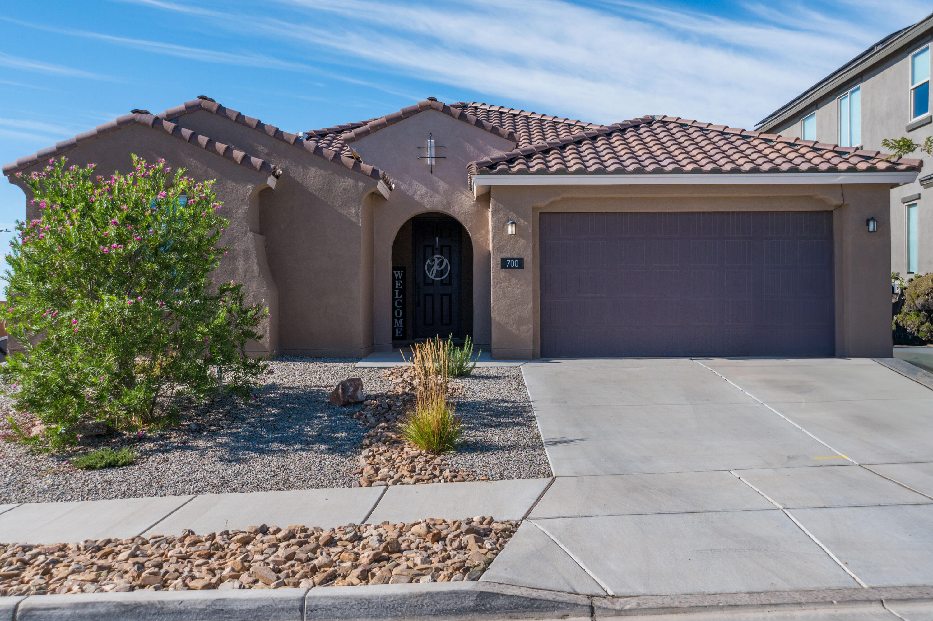 700 Cuarzo Road Southeast Rio Rancho, NM 87124 - Photo 2 of 14 Gallery Image 2