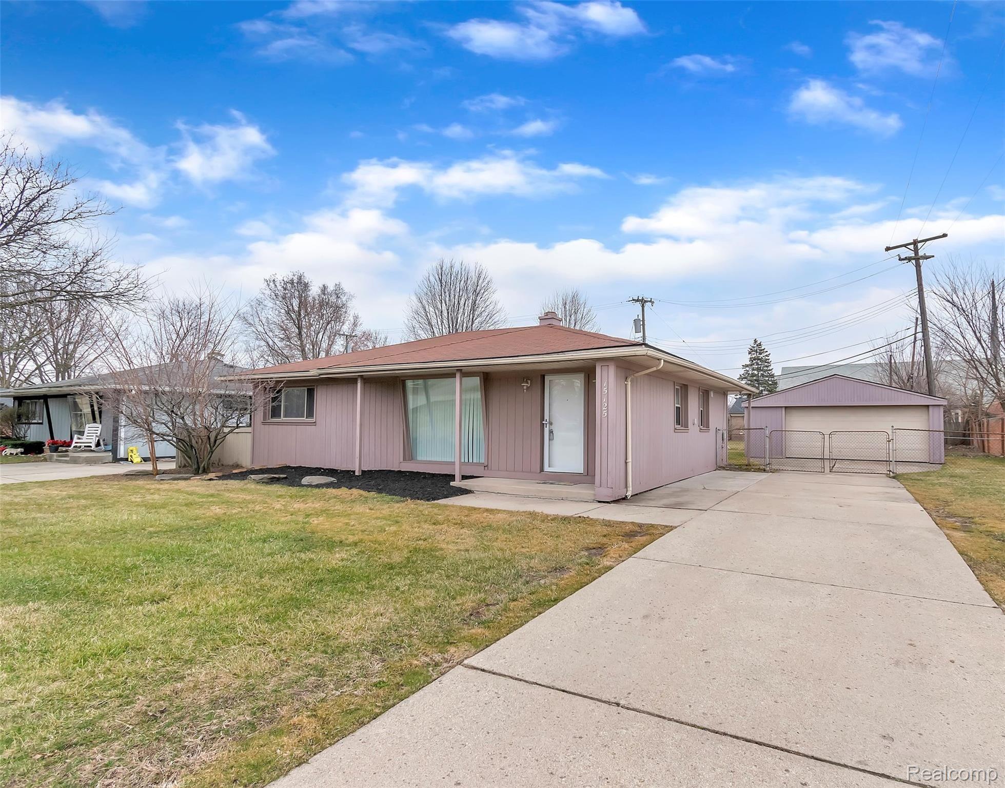 15125 Inkster Road Livonia, MI 48154 - Photo 1 of 14 Welcome Home! 15125 Inkster Rd Livonia MI