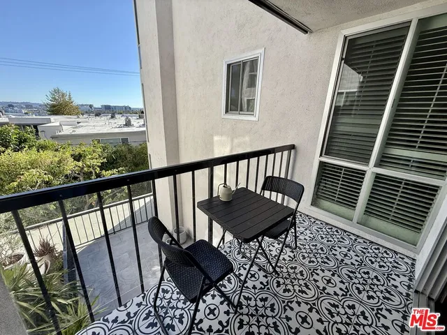 $3,500 | 8530 Holloway Drive, Unit 318, West Hollywood, CA 90069