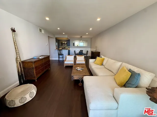 $3,500 | 8530 Holloway Drive, Unit 318, West Hollywood, CA 90069