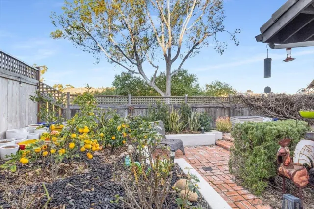 $939,900 | 6339 Caminito Del Pastel, San Diego, CA 92111