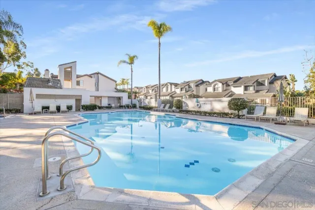 $939,900 | 6339 Caminito Del Pastel, San Diego, CA 92111