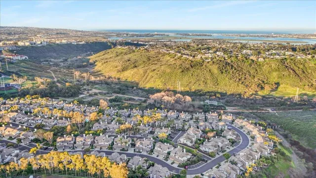 $939,900 | 6339 Caminito Del Pastel, San Diego, CA 92111