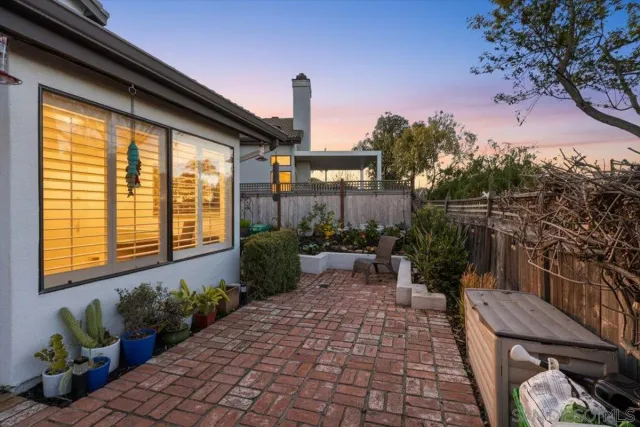 $939,900 | 6339 Caminito Del Pastel, San Diego, CA 92111