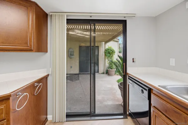 $4,750 | 4704 Oporto Court, San Diego, CA 92124