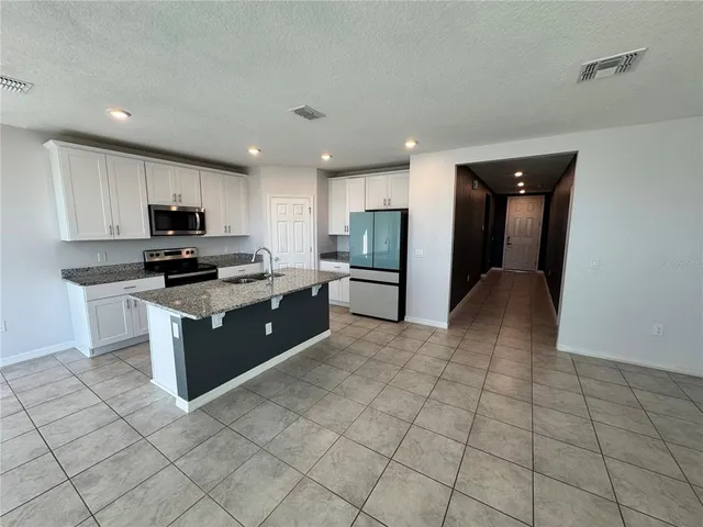 $2,100 | 512 Mckenna Drive, Winter Haven, FL 33881