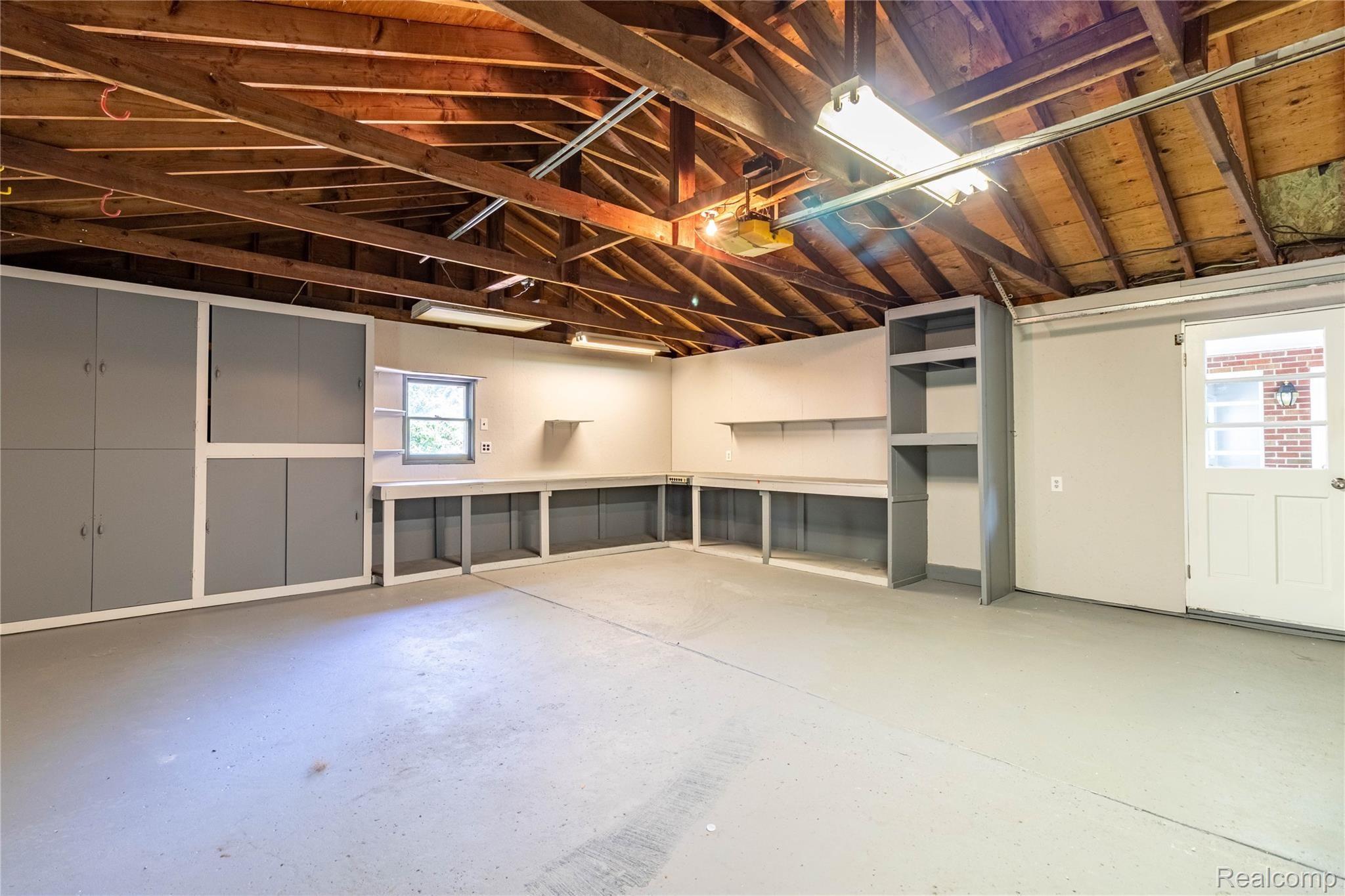 47076 Willis Road Belleville, MI 48111 - Photo 10 of 39 10.Garage