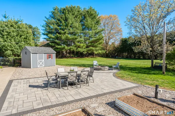 $575,000 | 215 Four Bridges Road, Somers, CT 06071