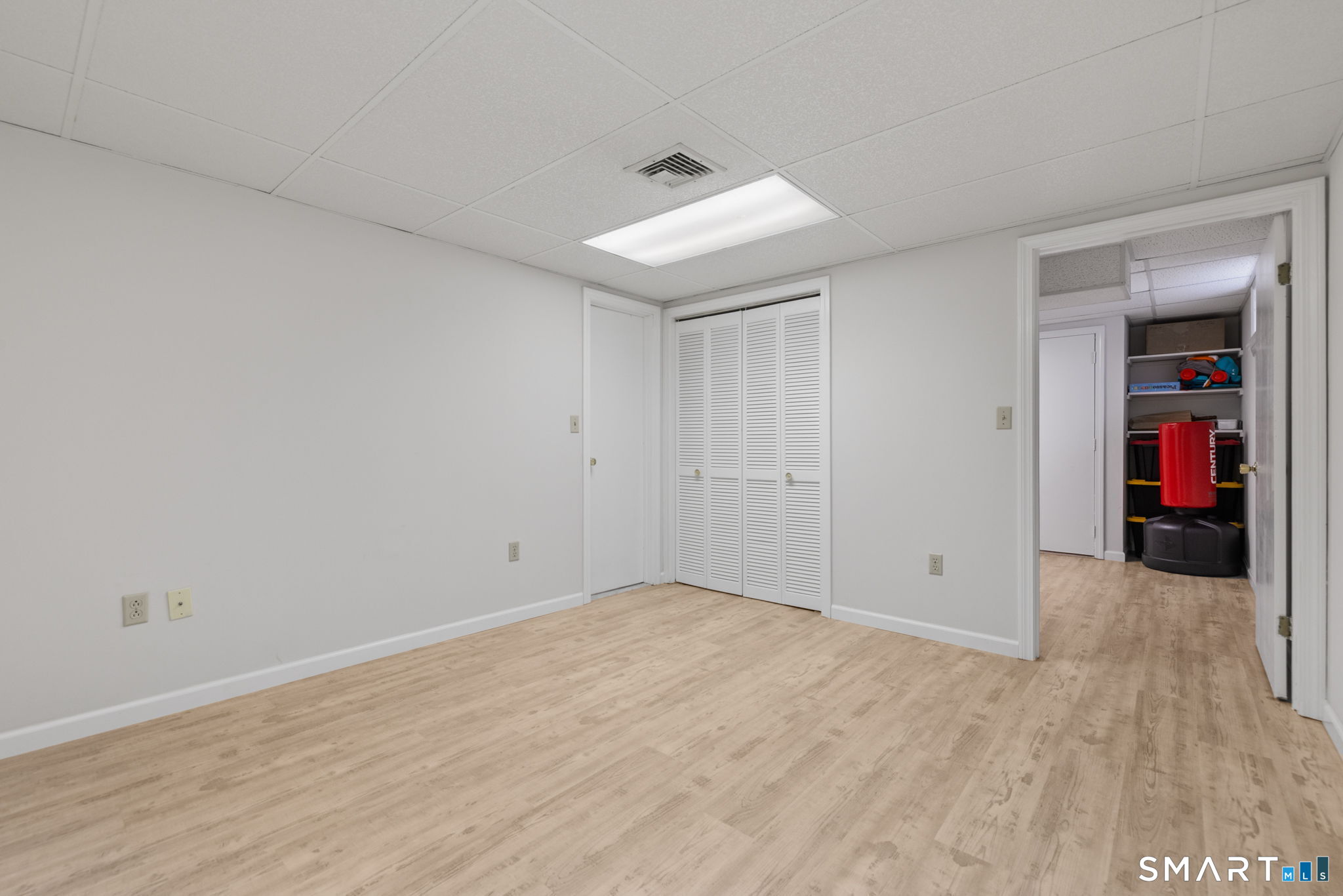 23 North Pond Road Cheshire, CT 06410 - Photo 32 of 35