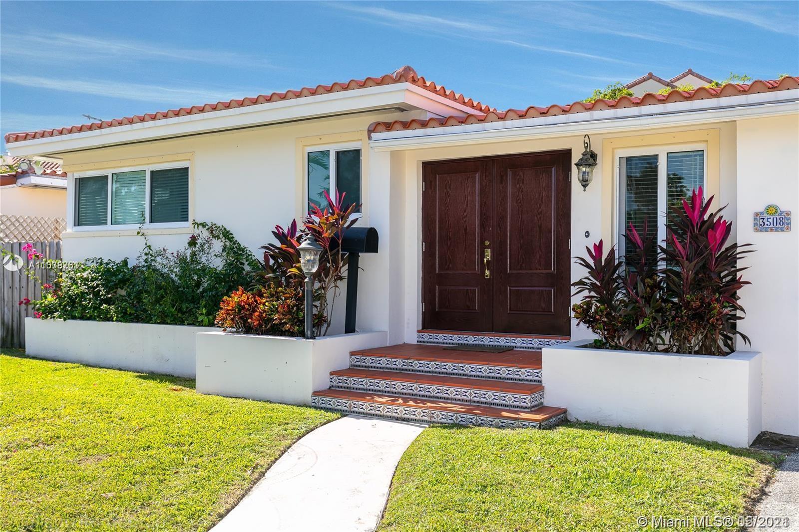 3508 Crystal View Court Coconut Grove, FL 33133 - Photo 1 of 37