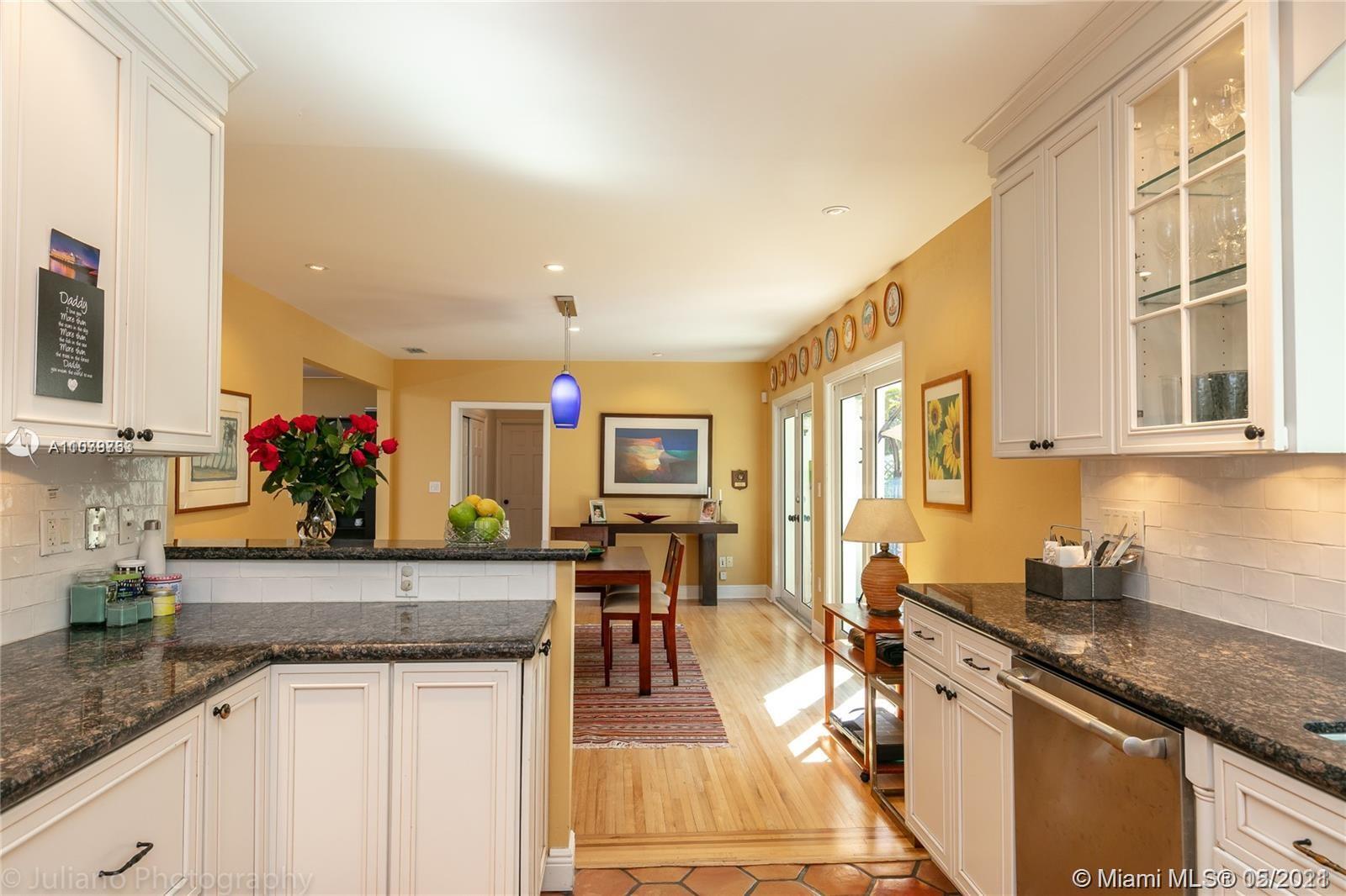 3508 Crystal View Court Coconut Grove, FL 33133 - Photo 17 of 37