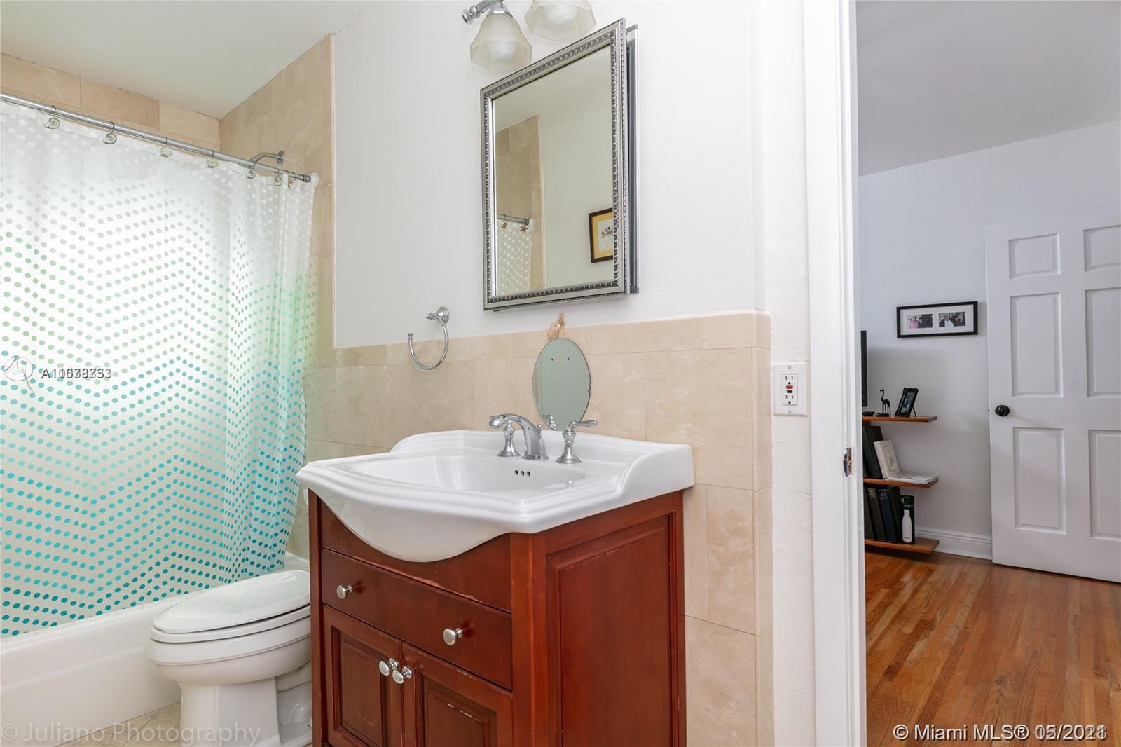 3508 Crystal View Court Coconut Grove, FL 33133 - Photo 24 of 37