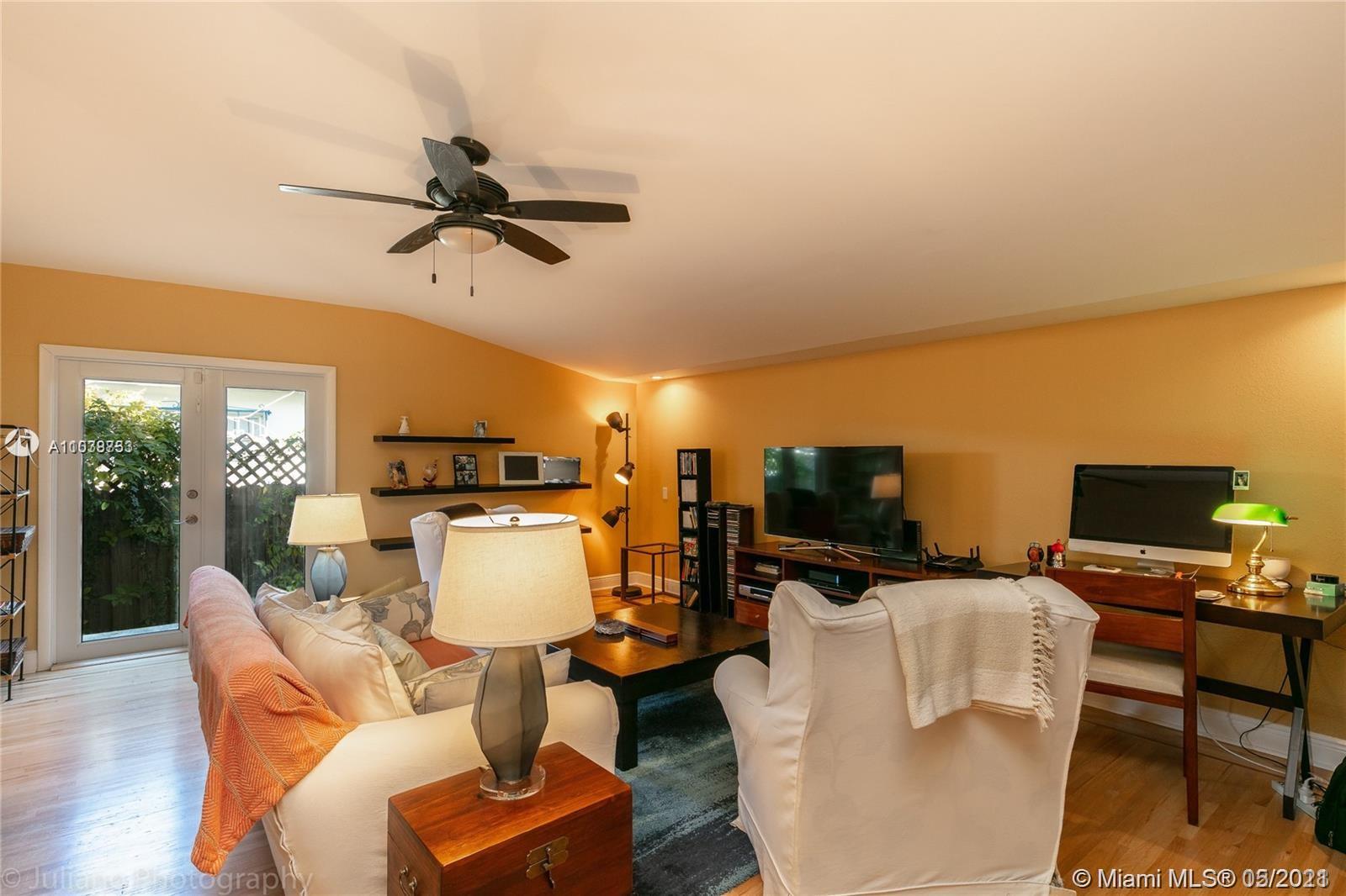 3508 Crystal View Court Coconut Grove, FL 33133 - Photo 5 of 37
