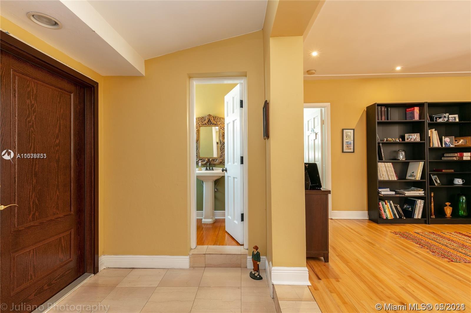3508 Crystal View Court Coconut Grove, FL 33133 - Photo 8 of 37