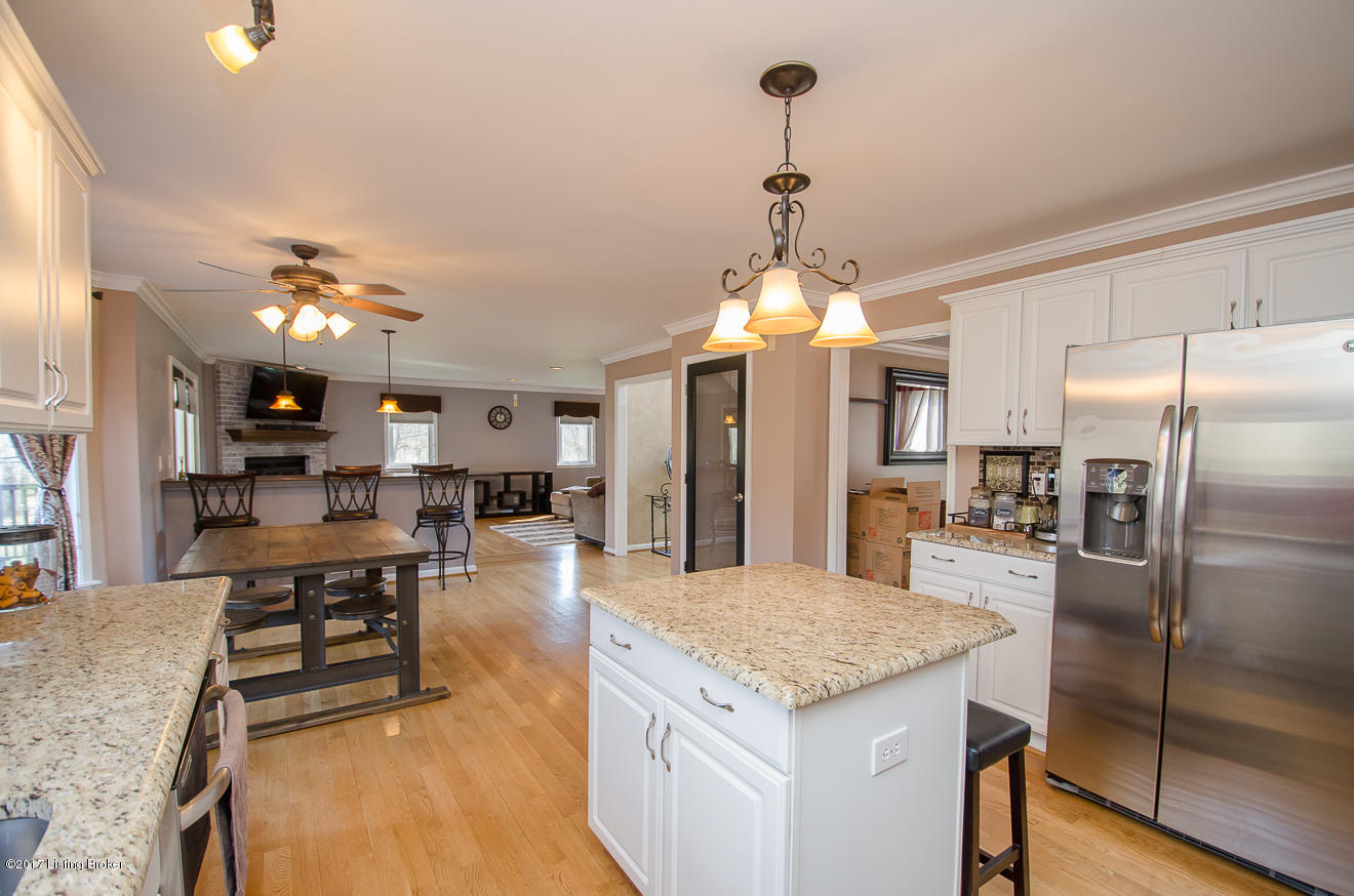 11001 Easum Road Louisville, KY 40299 - Photo 12 of 55 Eat In Kitchen View