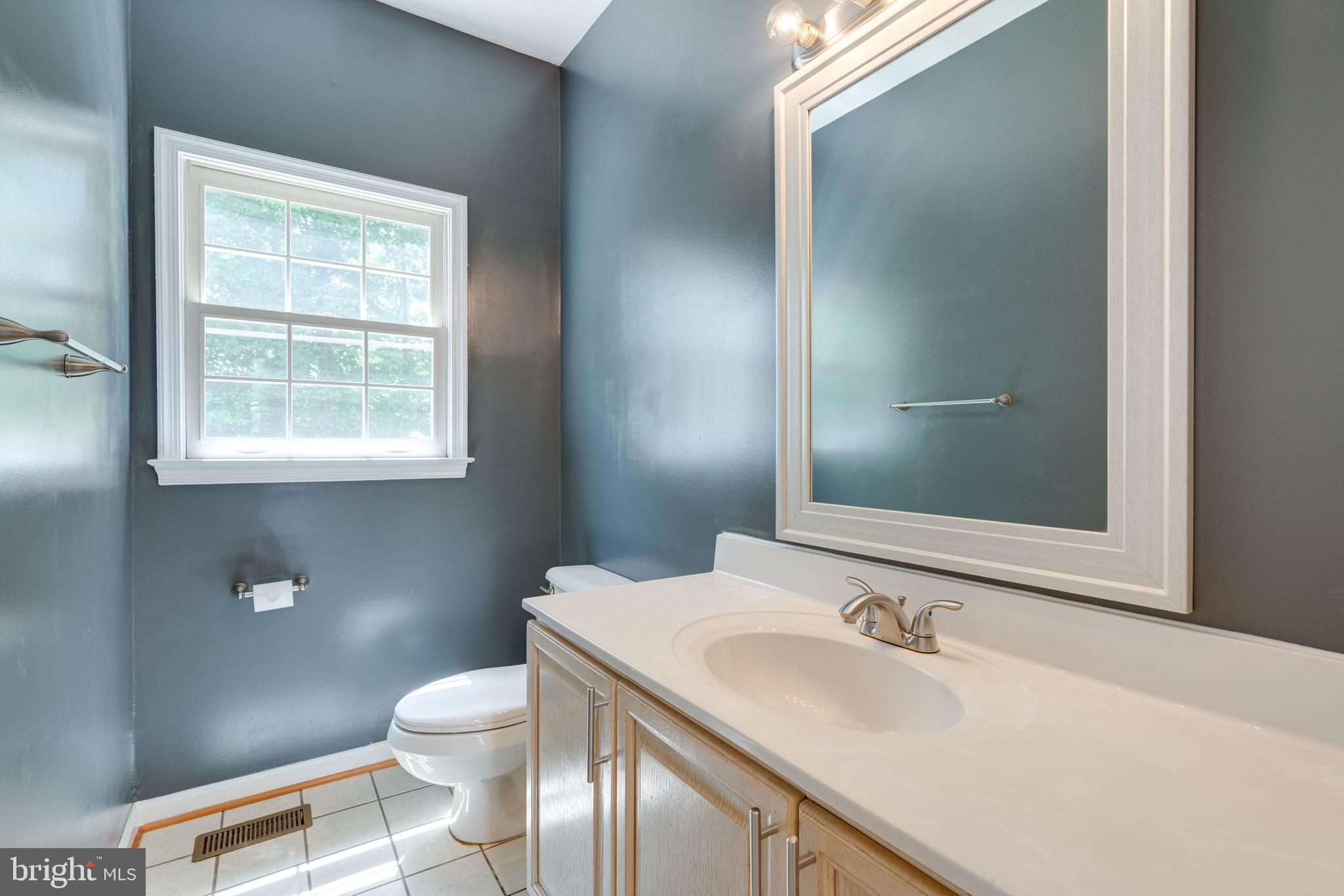 8143 Ridge Creek Way Springfield, VA 22153 - Photo 19 of 75 Power Room on the main level