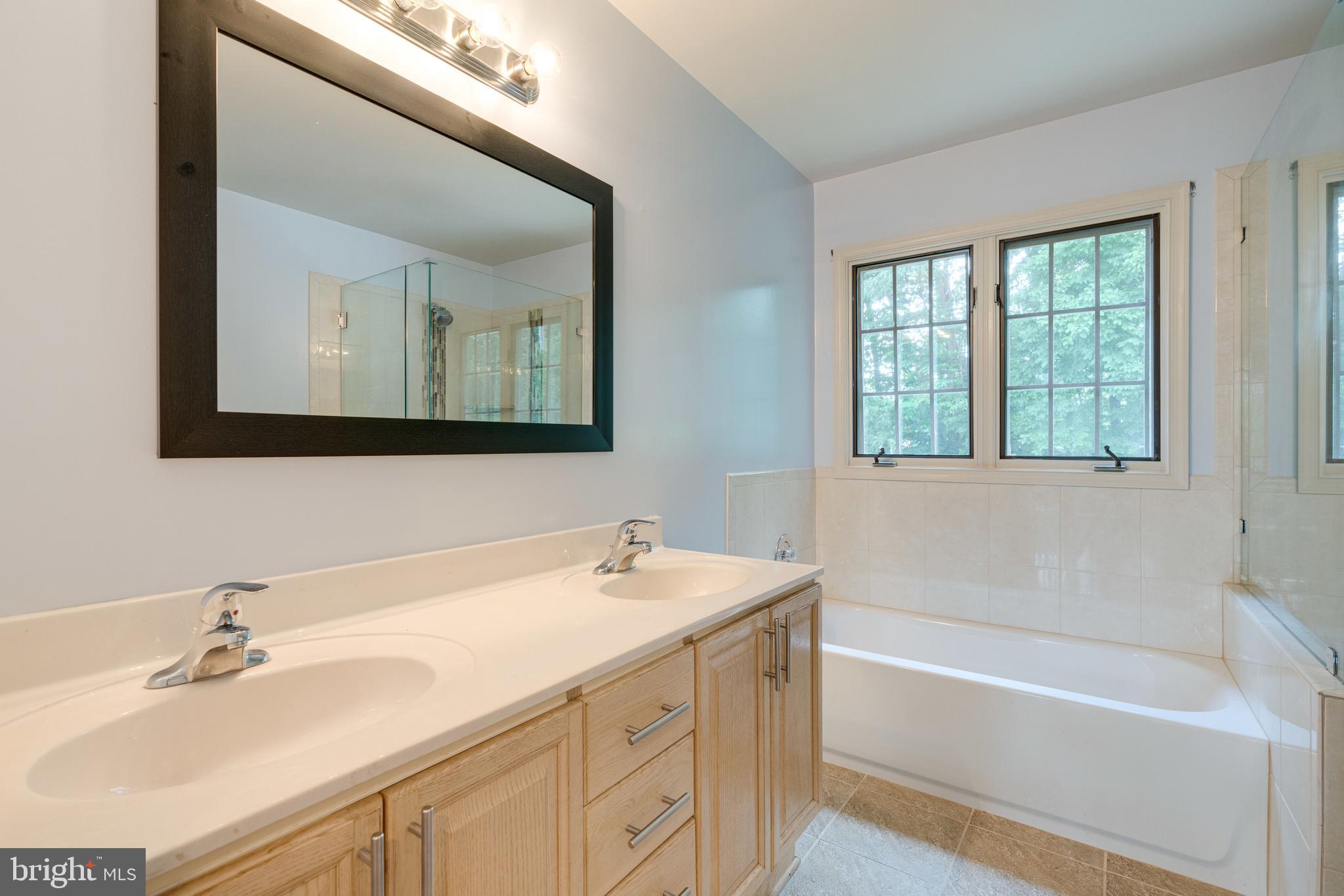 8143 Ridge Creek Way Springfield, VA 22153 - Photo 41 of 75 Bathroom on the upper level