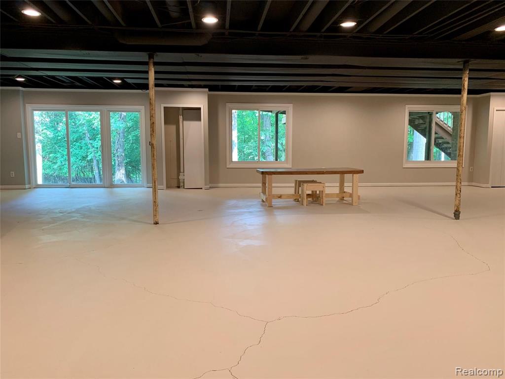 1632 Wakefield Court Rochester Hills, MI 48306 - Photo 43 of 56