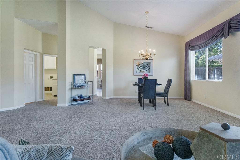 2126 Stone Castle Fallbrook, CA 92028 - Photo 4 of 25
