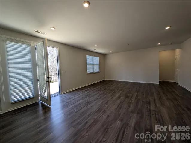 $2,700 | 3340 Blf Hl Lane, Charlotte, NC 28215