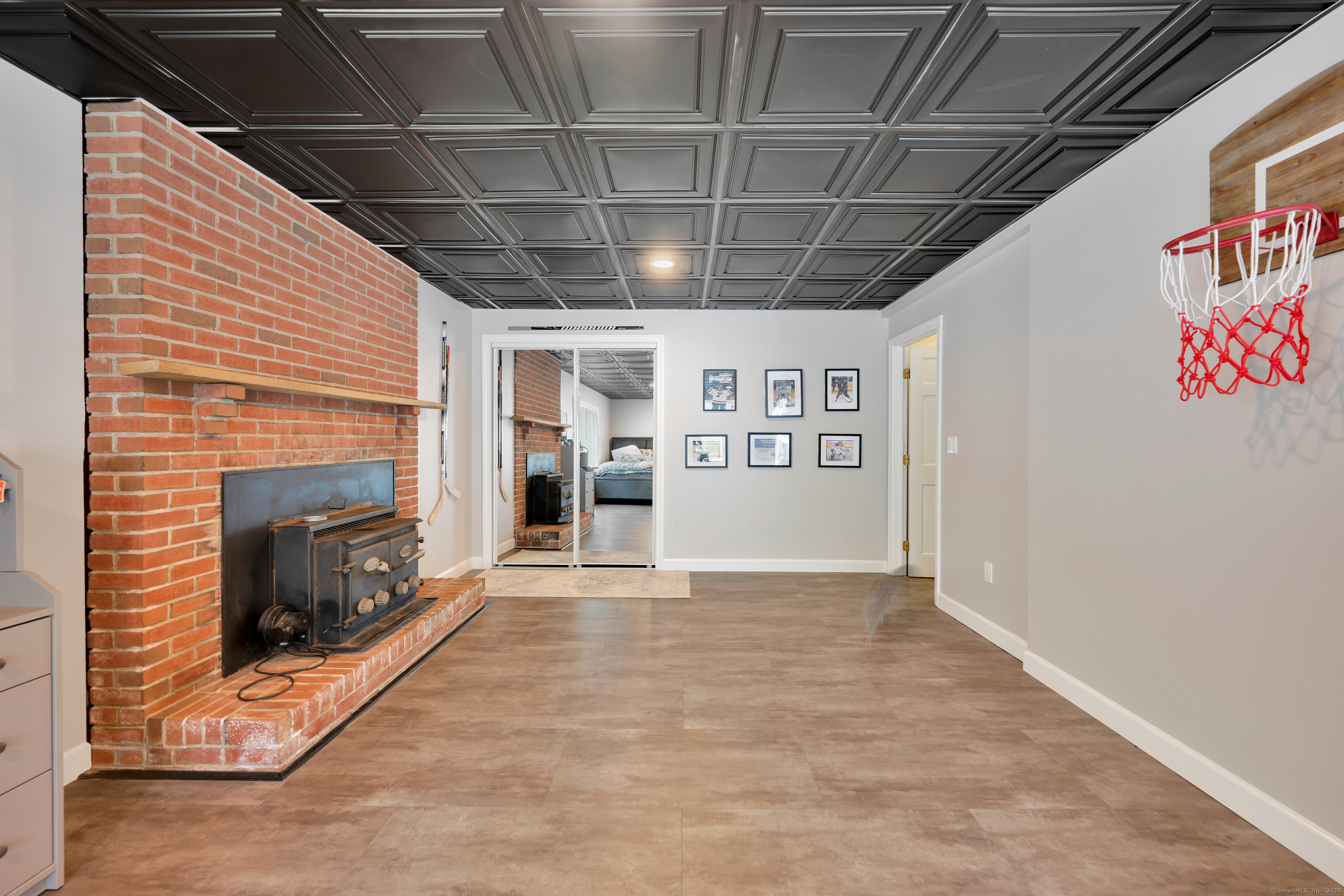 60 Wildcat Road Burlington, CT 06013 - Photo 32 of 39 a view of entryway with a fireplace