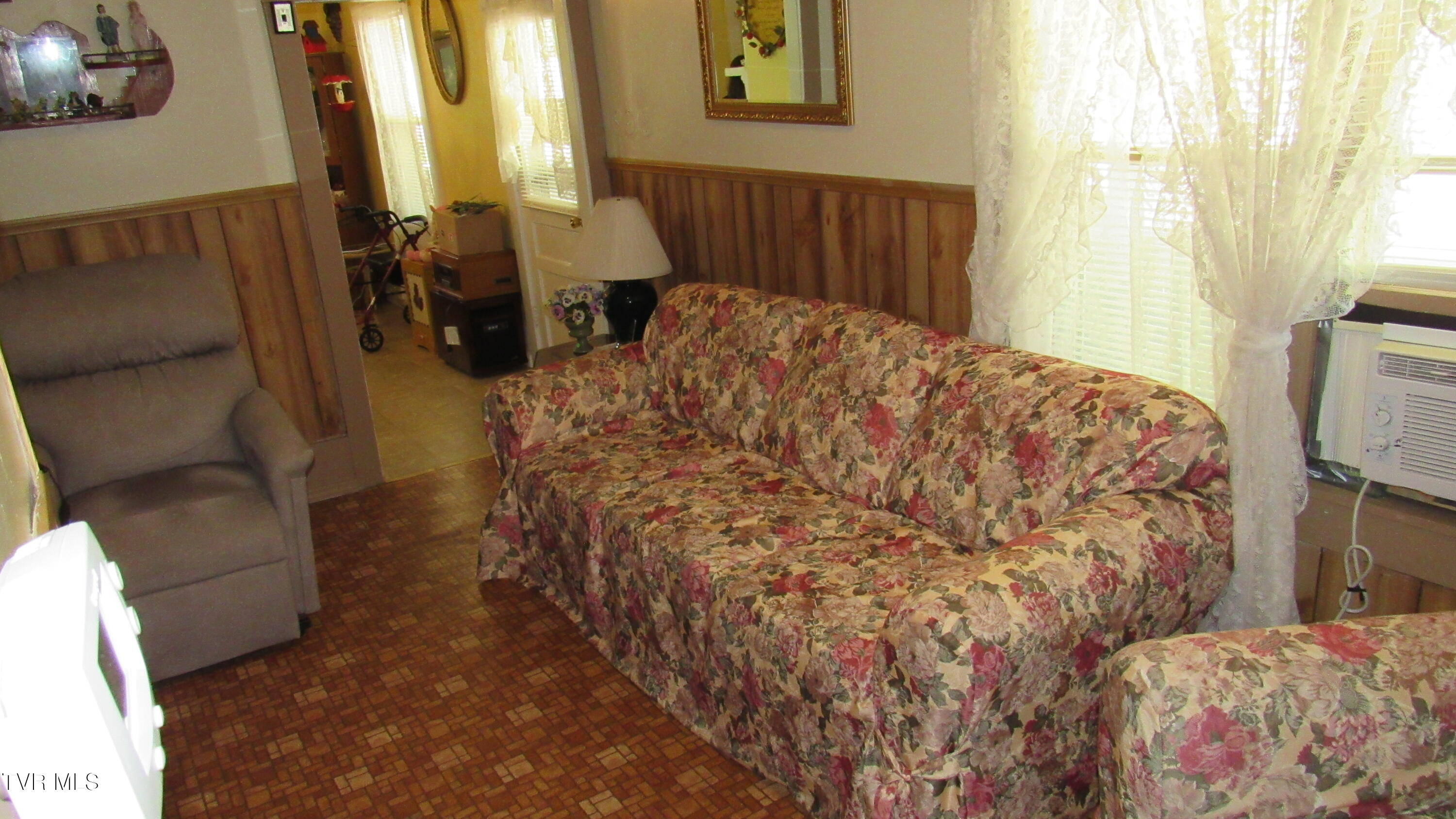 5428 Guest River Road Norton, VA 24273 - Photo 25 of 26 Den