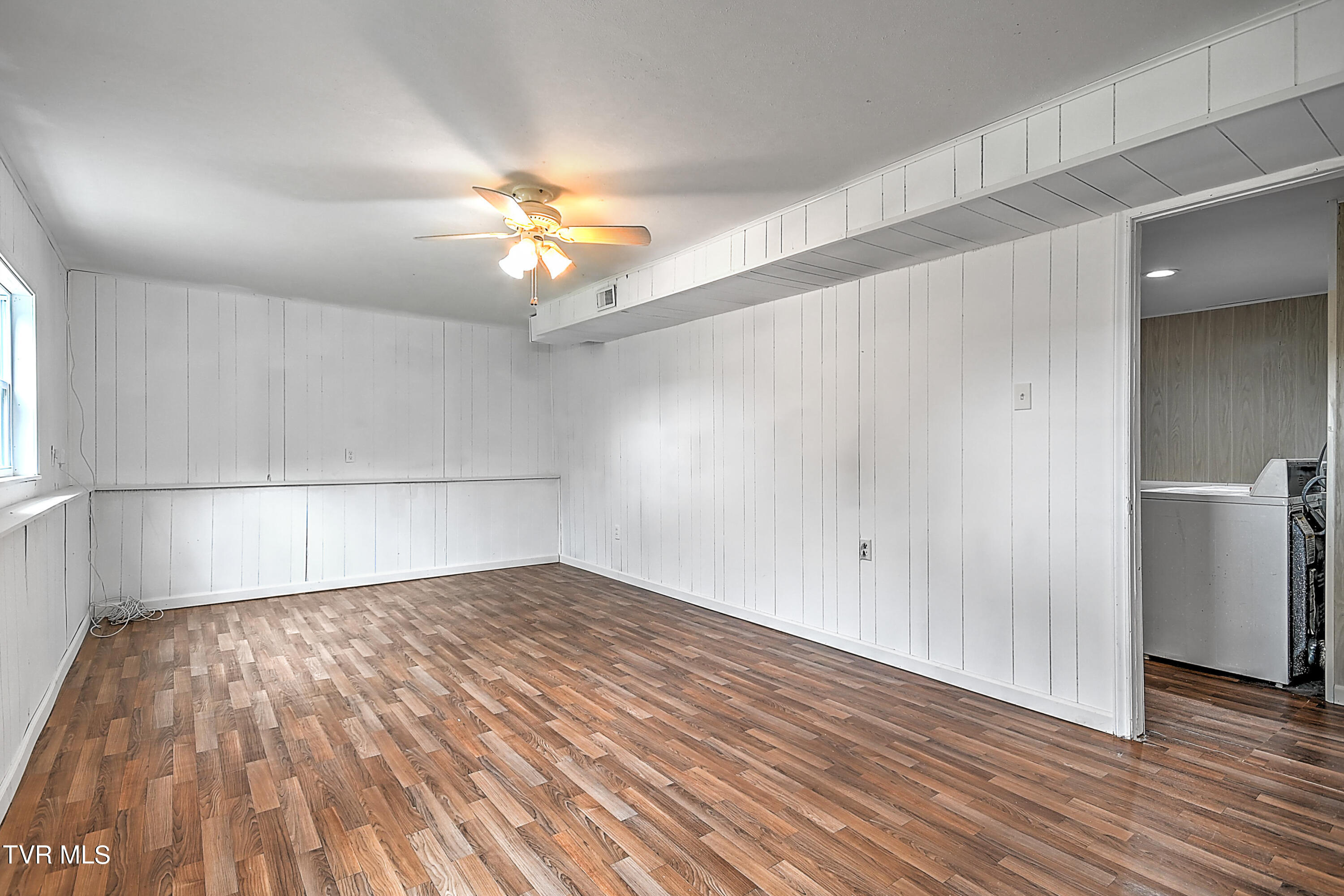 4357 Reedy Creek Road Bristol, VA 24202 - Photo 27 of 47 4357 Reed Creek DB-33