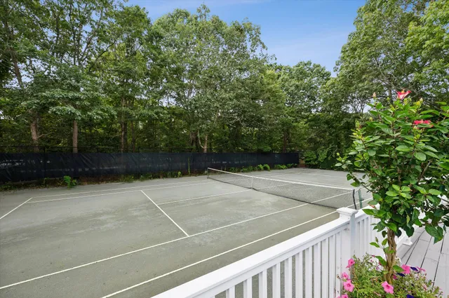 a view of a tennis court