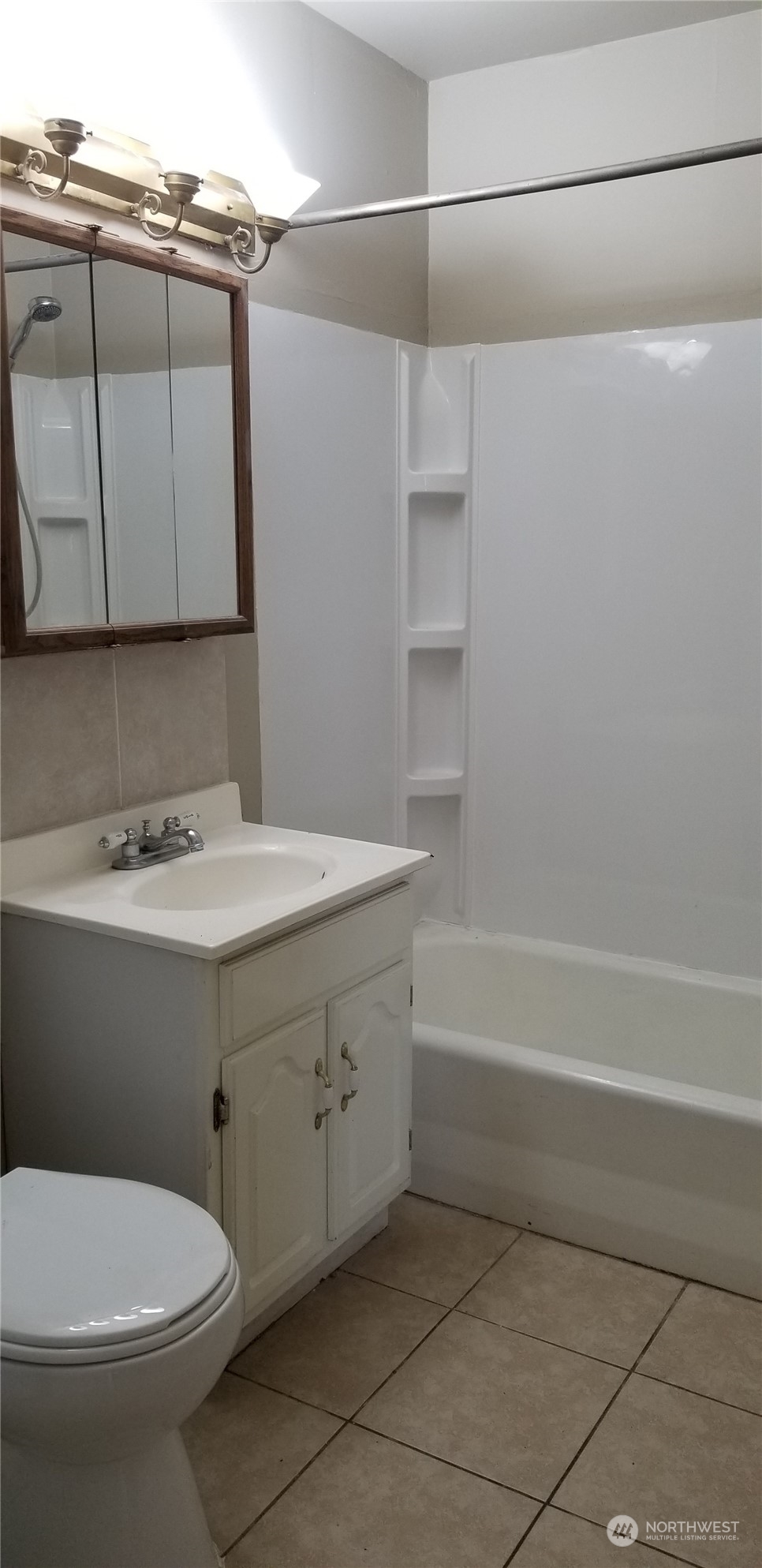1233 Pershing Road Moses Lake, WA 98837 - Photo 8 of 10 Gallery Image 8