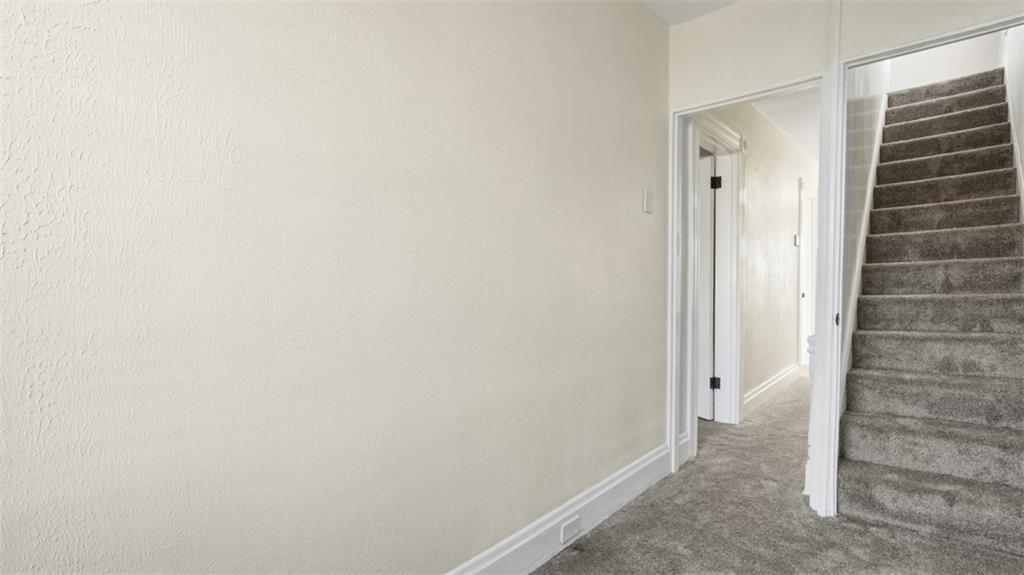 115 Locust Street Carnegie, PA 15106 - Photo 28 of 45 Access to 3rd Floor