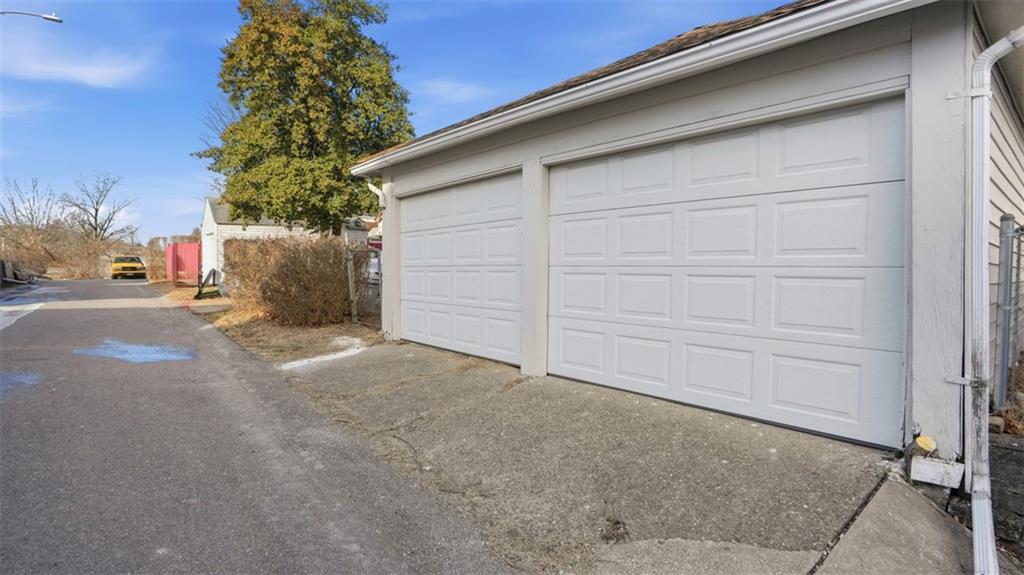 115 Locust Street Carnegie, PA 15106 - Photo 36 of 45