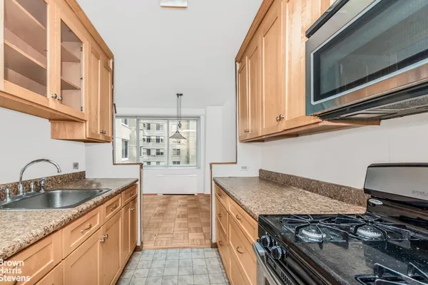 $260,000 | 3333 Henry Hudson Parkway, Unit 2L | Riverdale